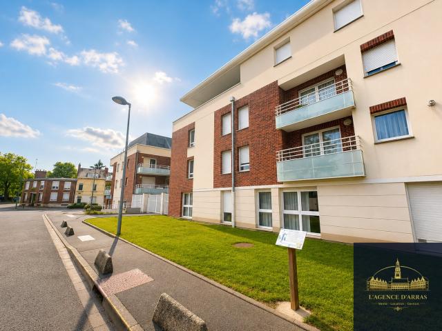À vendre Bel appartement T3 dans une résidence récente et sécurisée