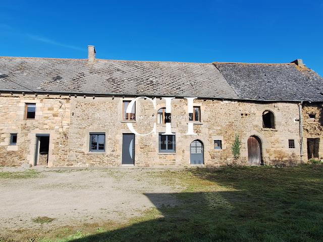 A vendre Belle longère du XIXᵉ siècle avec dépendance et grand terrain