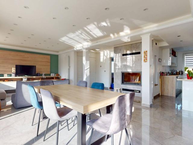 À VENDRE Belle maison familiale de 7 pièces avec studio indépe