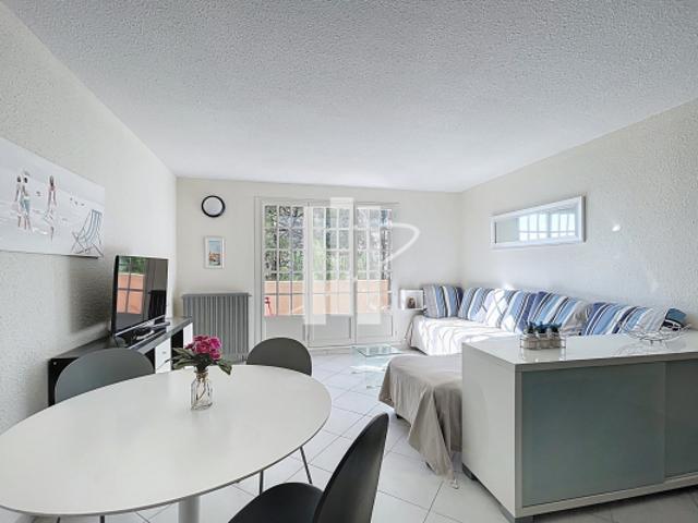 À VENDRE BOULOURIS: DUPLEX 2 PIÈCES AVEC TERRASSE, PROCHE