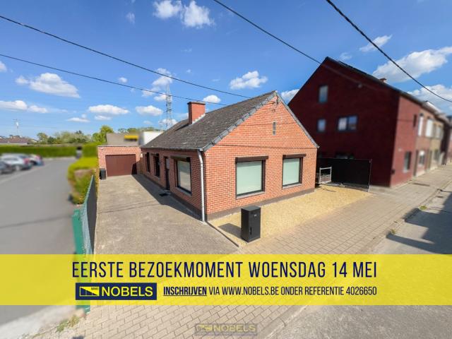 À vendre, bungalow rénové avec jardin, situé dans un emplacement avantageux à Bevere Oudenaarde