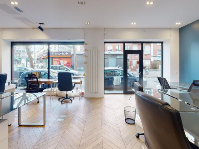 A VENDRE BUREAUX 103M METRO VOLTAIRE