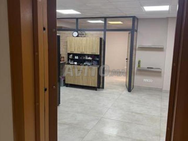 A vendre bureau tanazol