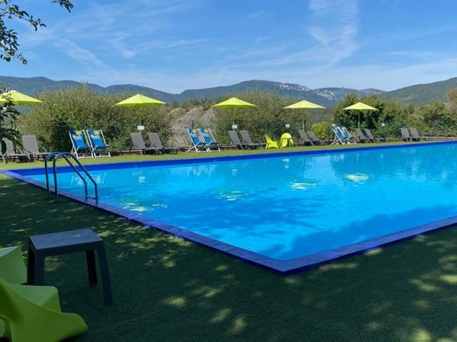 À VENDRE – CAMPING 4* FDC et TERRAIN 7HA – 100 EMPLACEMENTS DONT 70 EXPLOITES, CA 300KE