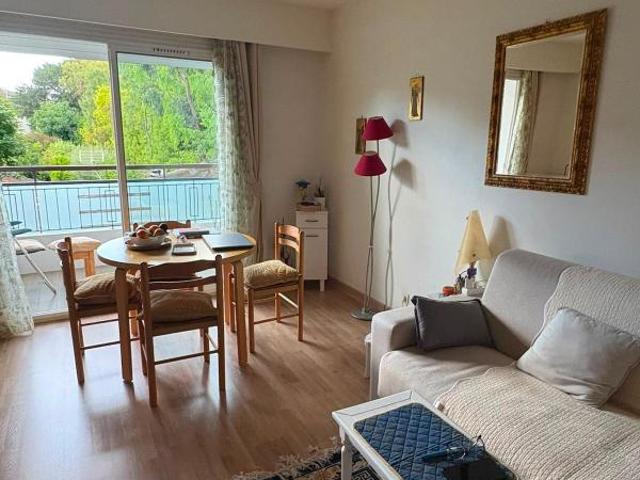 [À vendre] CANNES – STUDIO AVEC TERRASSE LOUÉ