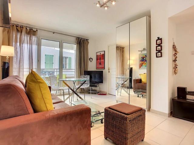 A VENDRE CANNES STUDIO CENTRE VILLE