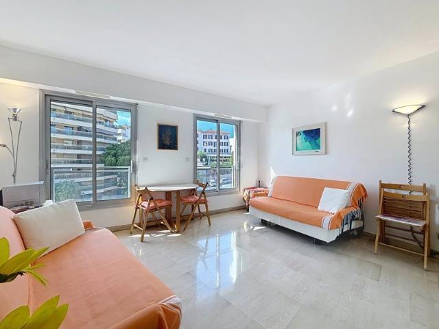 A VENDRE CANNES STUDIO PROCHE PALAIS