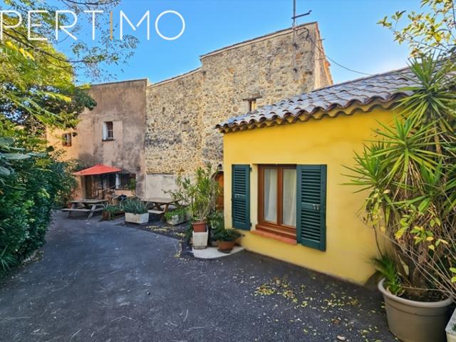 A VENDRE, CALLIAN, maison de village 3 pièces 49 m2 LC + dép