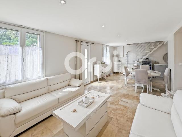 À Vendre Cavalaire 90 m2 Jardin Centre ville