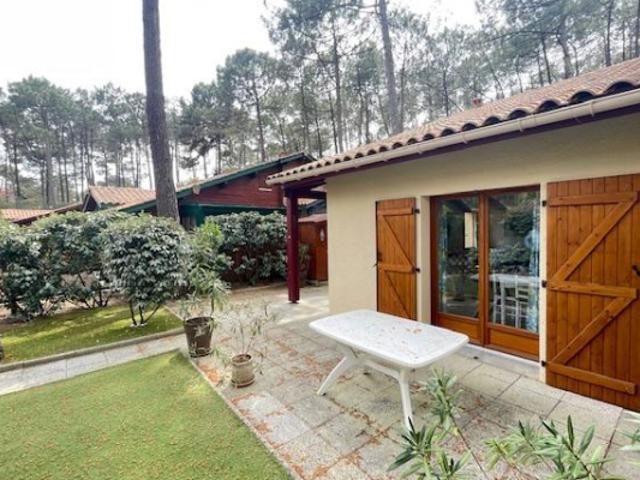 A vendre ce superbe pavillon situé à 15 mn de la plage, pour