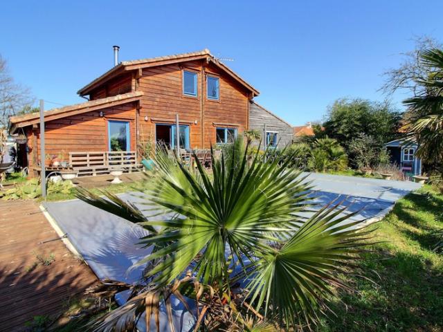 A VENDRE CHAUMES EN RETZ MAISON EN BOIS 135 m2 ENVIRON