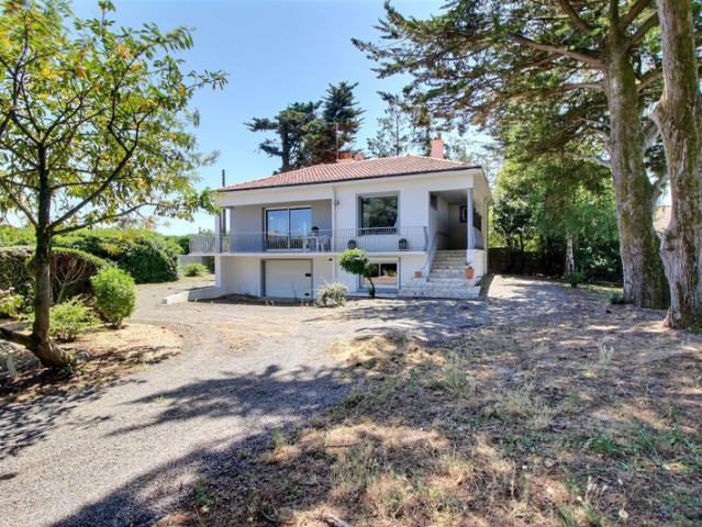 A VENDRE CHAUMES EN RETZ MAISON 151 M2 environ 6 PIÈ
