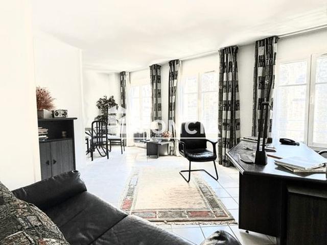 À VENDRE – Charmant T1 Bis en plein centre de Clermont Ferrand