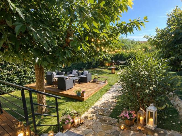 À Vendre Charmant Appartement T1 avec Terrasse et Grand Jardin Proche des Plages des Lecques