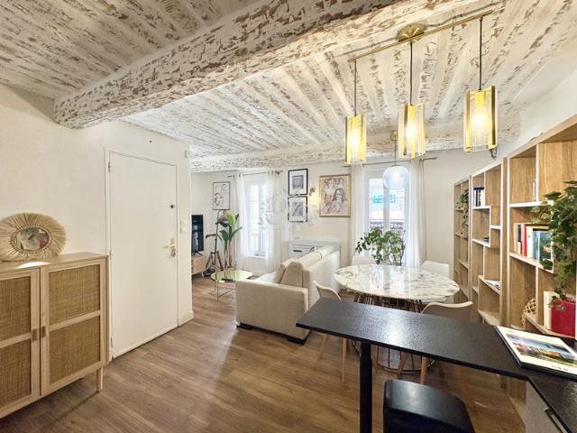 A VENDRE CHARMANT APPARTEMENT DE TYPE 2 AU COEUR DES RUES PI