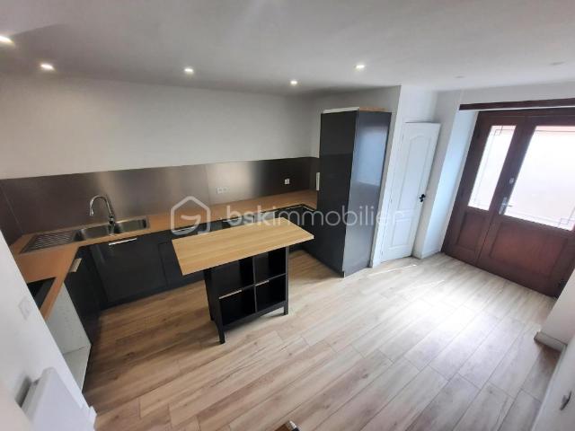 À vendre: Charmante maison de village proche FRÉJUS / ST RAPHAEL