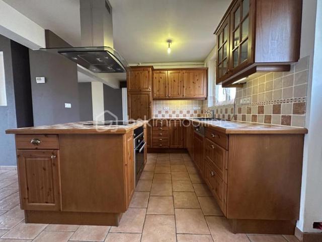 ALLONES Idéale pour une famille ou un investissement locatif – 4 chambres, jardin et garage