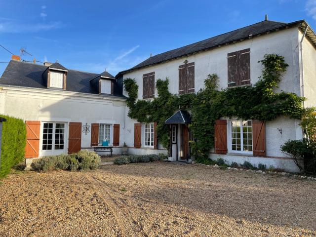 À vendre Charmante maison familiale à Gizeux, à deux pas d