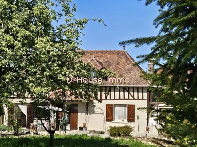 A vendre Charmante maison traditionnelle en pans de bois en lisière de forêt de Chaource Aube, 2h de Paris