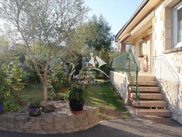 À vendre chez Christelle Mesnage, Exclusivité, à la sortie de