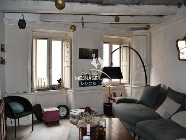 À vendre Chez Christelle Mesnage immobilier DINAN centre v