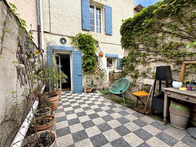 À vendre chez ERA Action Immobilier 2 à Cazan: Maison de village à La Roque d'anthéron