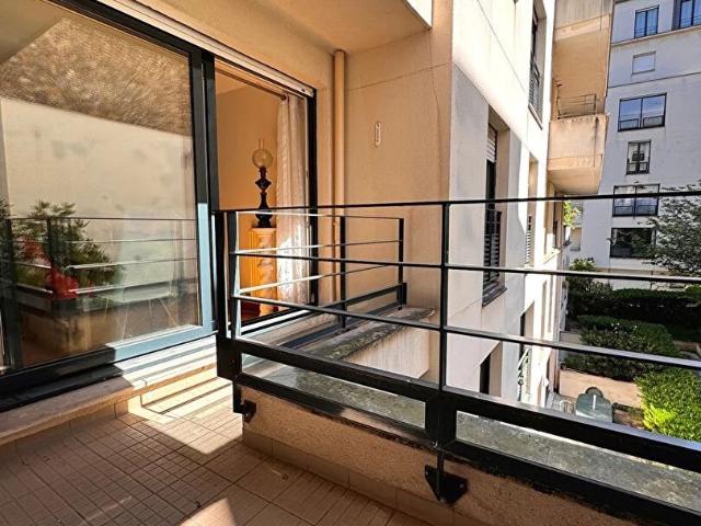 A VENDRE CONVENTION Appartement 2 pièces 50 m² 75015 Paris