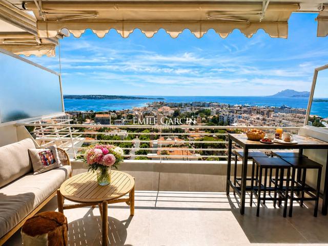 A vendre Côte d'Azur, Cannes basse Californie, appartement v. 76m² Cannes