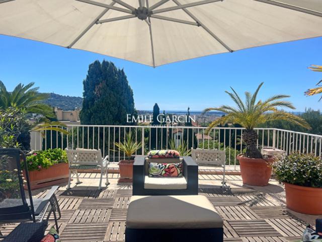 A vendre Côte d'Azur, Le Cannet, Appartement avec toit terrasse vue mer