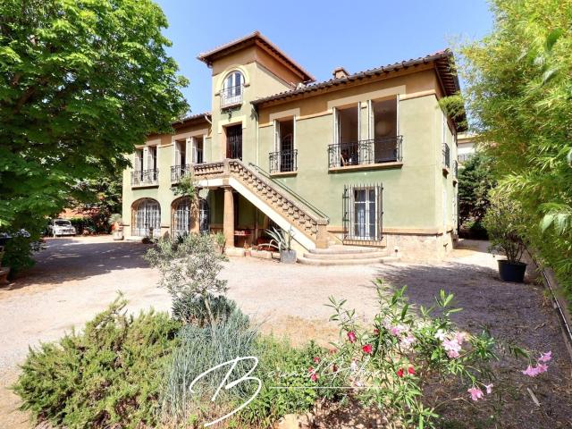 A VENDRE DEMEURE D' EXCEPTION 17 PIECES 360 M2 JARDIN RARE SECTEUR LUCIEN GAUTIER