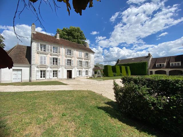 A vendre Demeure Varreddes 16 pièce s 300 m2 parc paysager de 2770 M2