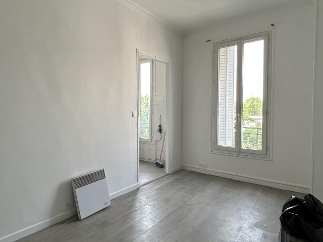 À VENDRE DEUX STUDIOS SUR LE MÊME PALIER