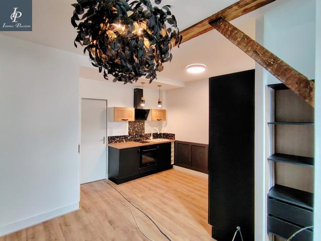 A VENDRE DIJON PLACE DE 1ER MAI APPARTEMENT T 2