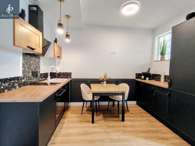 A VENDRE DIJON PLACE DE 1ER MAI APPARTEMENT T 2