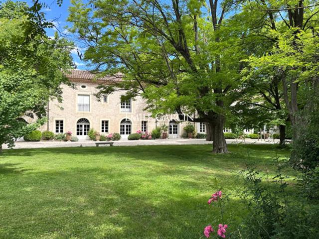 A vendre Domaine d'exception proche de Nîmes de plus de 100 hectares