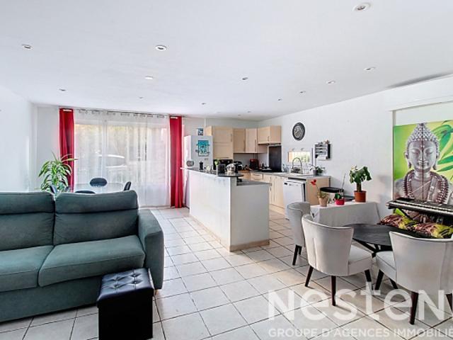 A VENDRE DRAGUIGNAN ! Appartement de type T4 de 84 m2 avec balcon