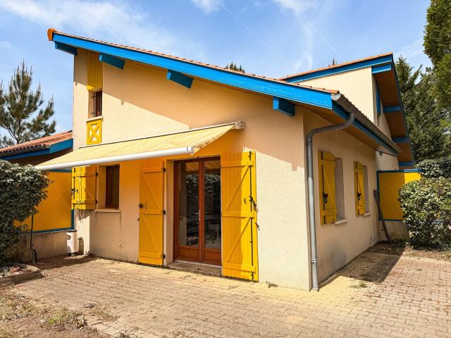 A vendre duplex 1 chambre + mezzanine