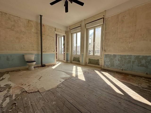 A VENDRE DUPLEX A RENOVER AVENUE JEAN JAURES