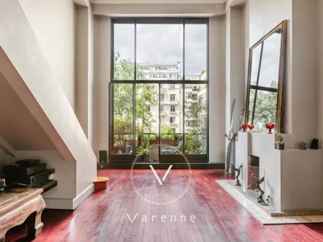 A VENDRE DUPLEX ATELIER 103 m² PASSY SEINE