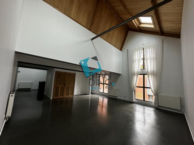 À Vendre: Duplex de Caractère au Cœur du Vieux Lille