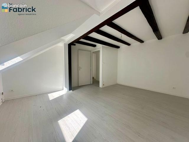 À vendre – Duplex F2/3 de 47 m² Carrez 67 m² au sol – Rue du Vieux Marché aux Vins