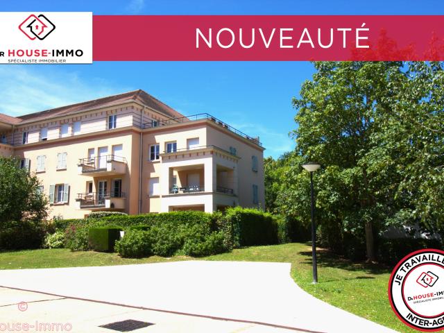 À vendre Elancourt Magnifique appartement T4 de 73 m2 au dernier étage avec une vaste terrasse de 63m2