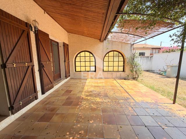A VENDRE EN CO EXCLUSIVITE LE PUY SAINTE REPARADE 13610 VILLA FAMILIALE DE 7 PIECES D'ENVIRON 183 M2, SUR UN TERRAIN CLOS ET PISCINABLE DE 675 M2 AVEC GARAGE