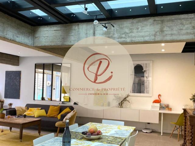 A VENDRE EN EXCLUSIVITÉ Loft d'artiste — T6 — ~150 m2 au sol — Rennes Centre Mabilais · Garage privatif