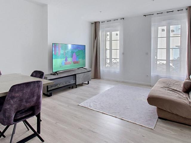 A VENDRE EN EXCLUSIVITÉ A DRAGUIGNAN APPARTEMENT T3 EN CENTRE VILLE LOUÉ