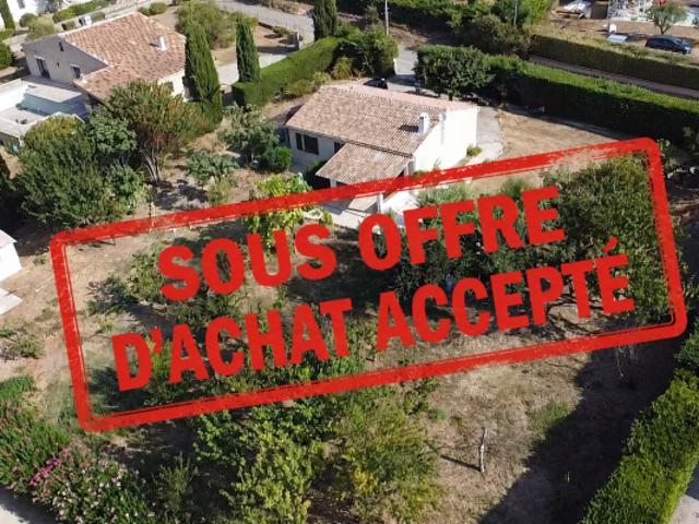 À vendre en exclusivité à Régusse Villa de 80 m2 sur un te