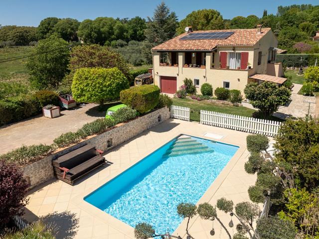 A Vendre En Exclusivite ! À Saint Antonin Du Var Maison 6. 153m² Saint Antonin du Var