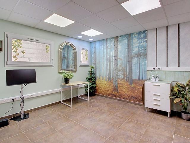 À Vendre En Exclusivite ! A Salernes Local commercial de 9. 100m² Salernes