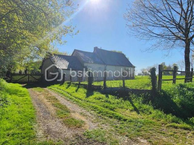 À Vendre en exclusivité – Maison à Rénover sur Grand Terrain – Environnement Calme et Recherché
