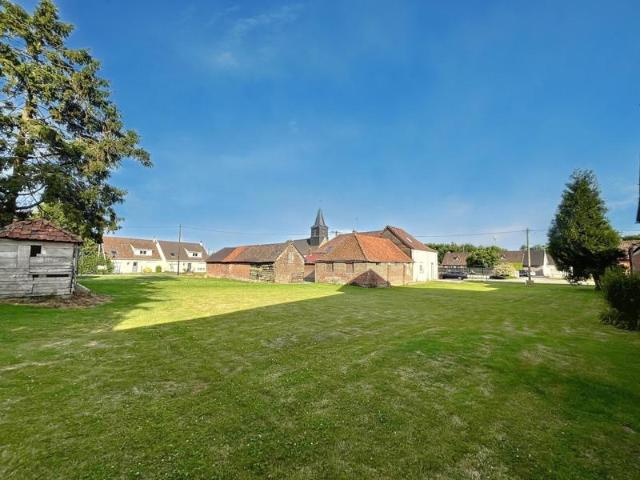 À VENDRE – Ensemble immobilier à Coupelle neuve